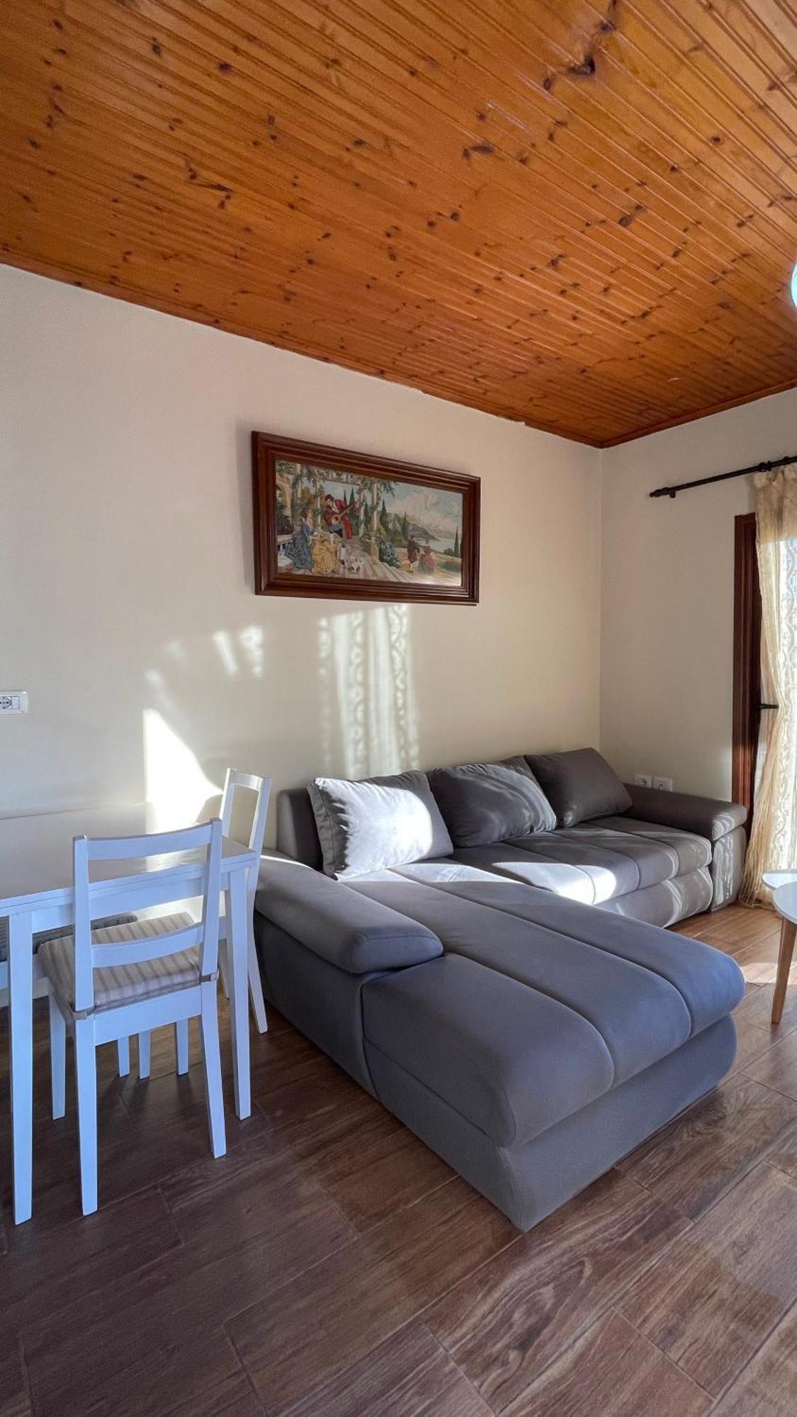 July Seaview Apartments Sarandë Exterior foto